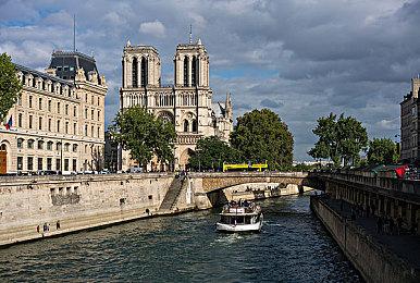 官方问题需模组来解 《严阵以待》官方称可使用模组来替换和谐内容